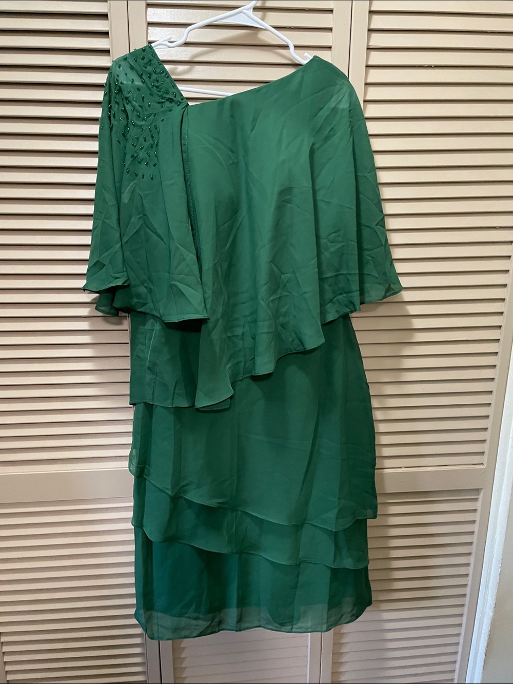 Green One-Shoulder Layered Chiffon Dress